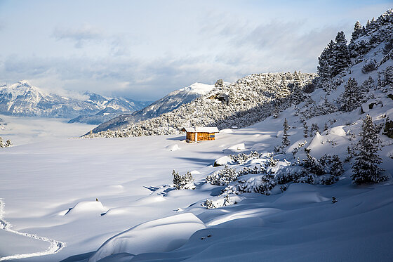 Winterlandschaft im Zillertal in Österreich